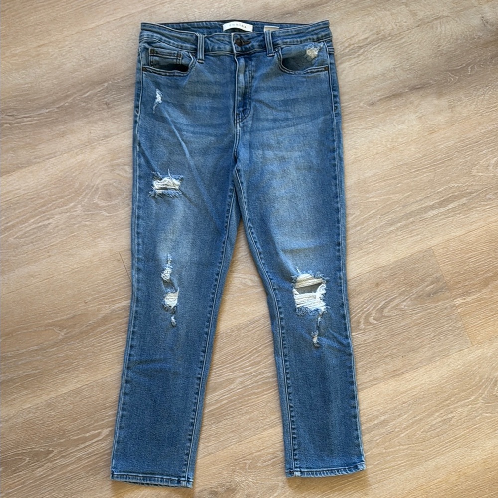 Eunina Distressed Ankle Jeans in Blue